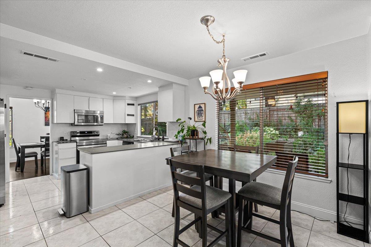 2408 Van Pelt Place
