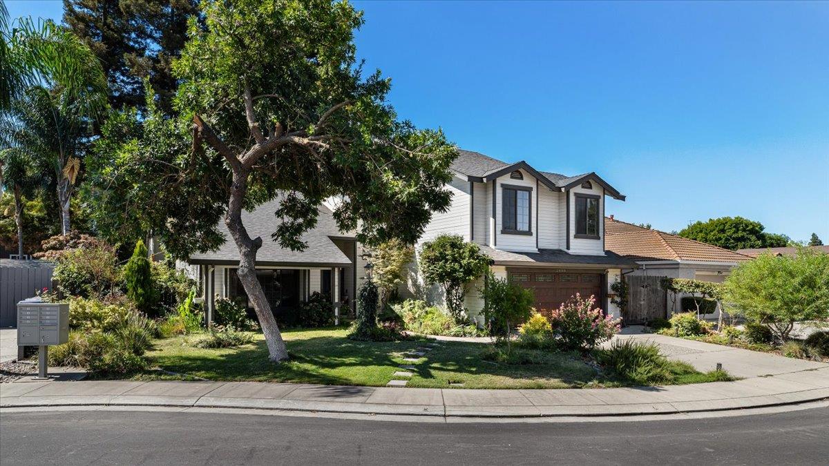 2408 Van Pelt Place