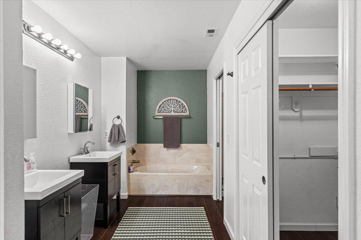 2408 Van Pelt Place