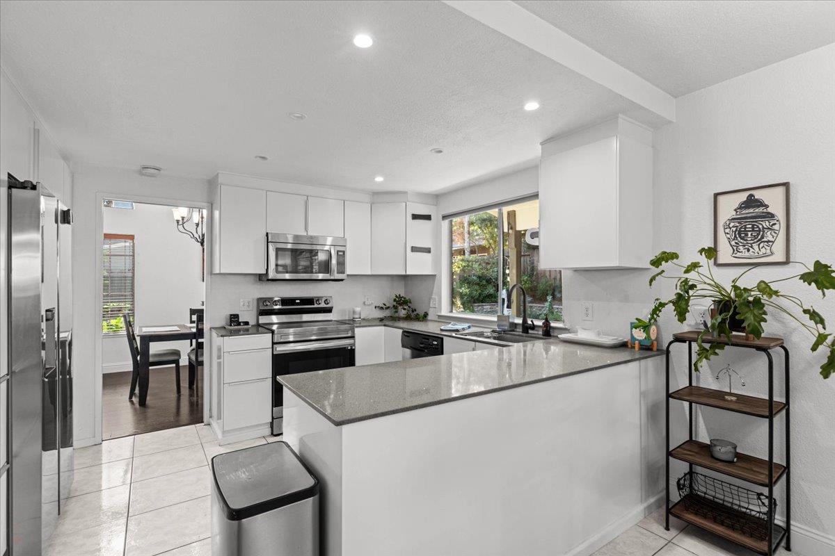2408 Van Pelt Place