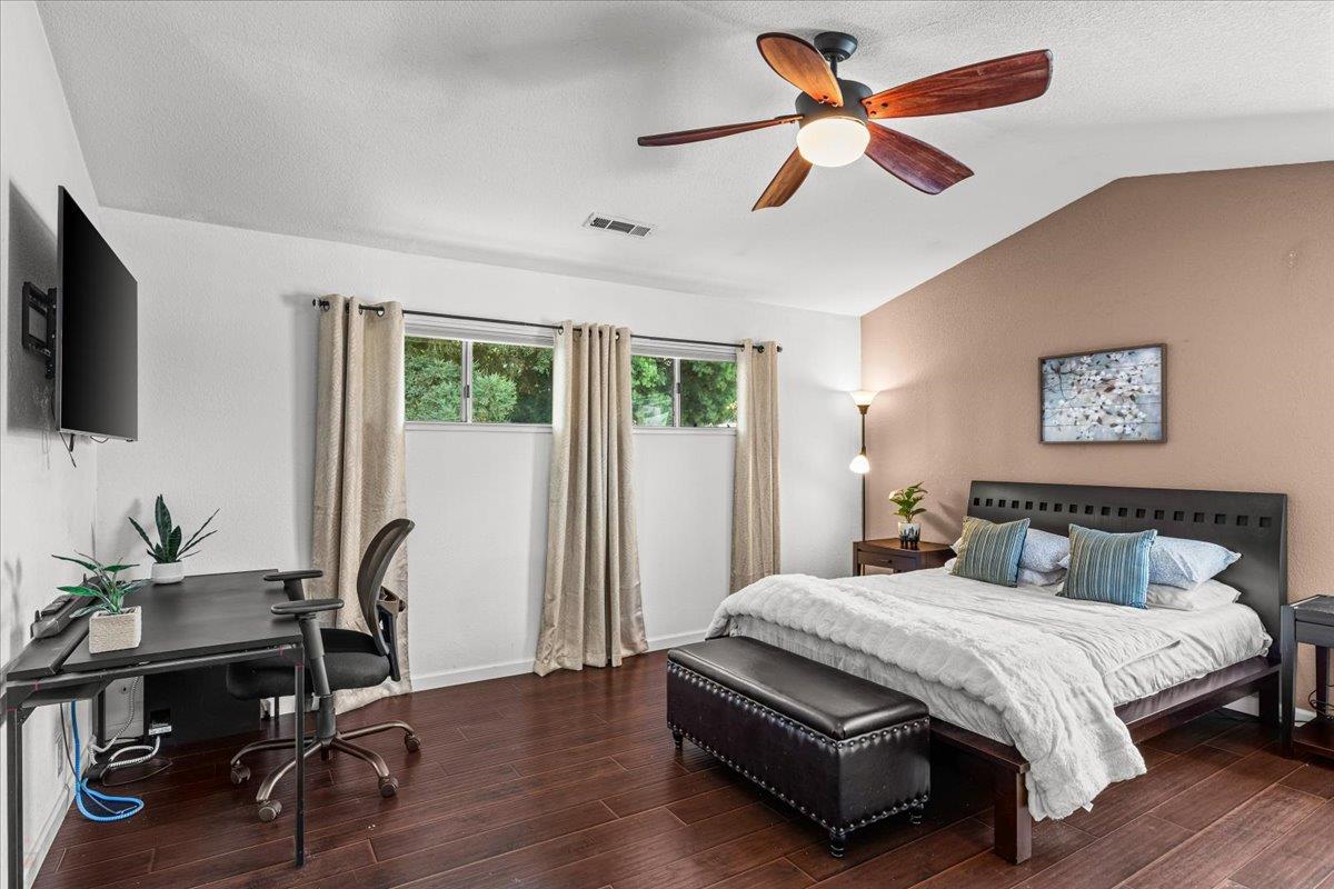 2408 Van Pelt Place