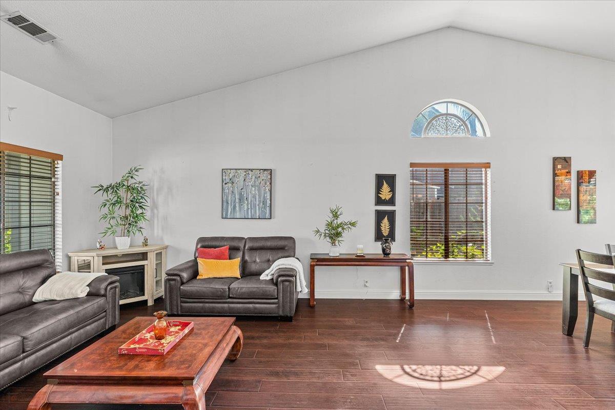 2408 Van Pelt Place