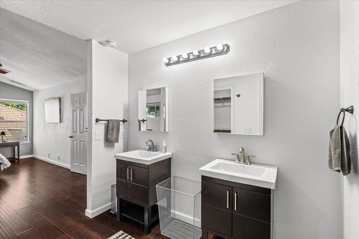 2408 Van Pelt Place
