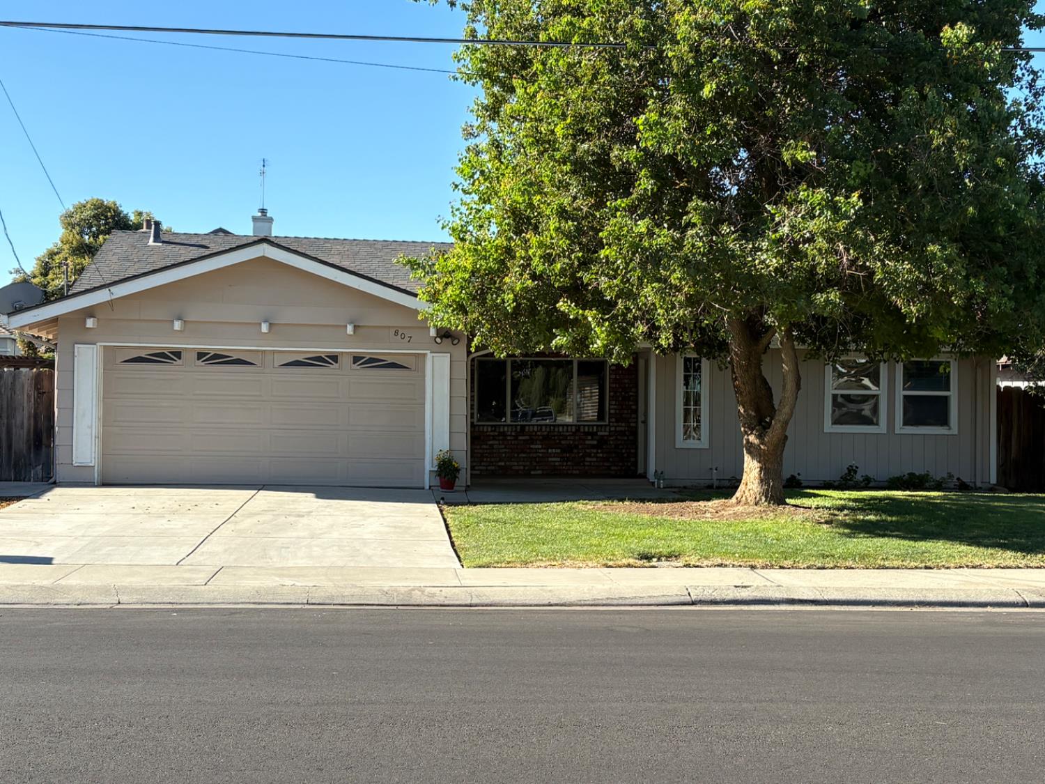 807 Birch Avenue