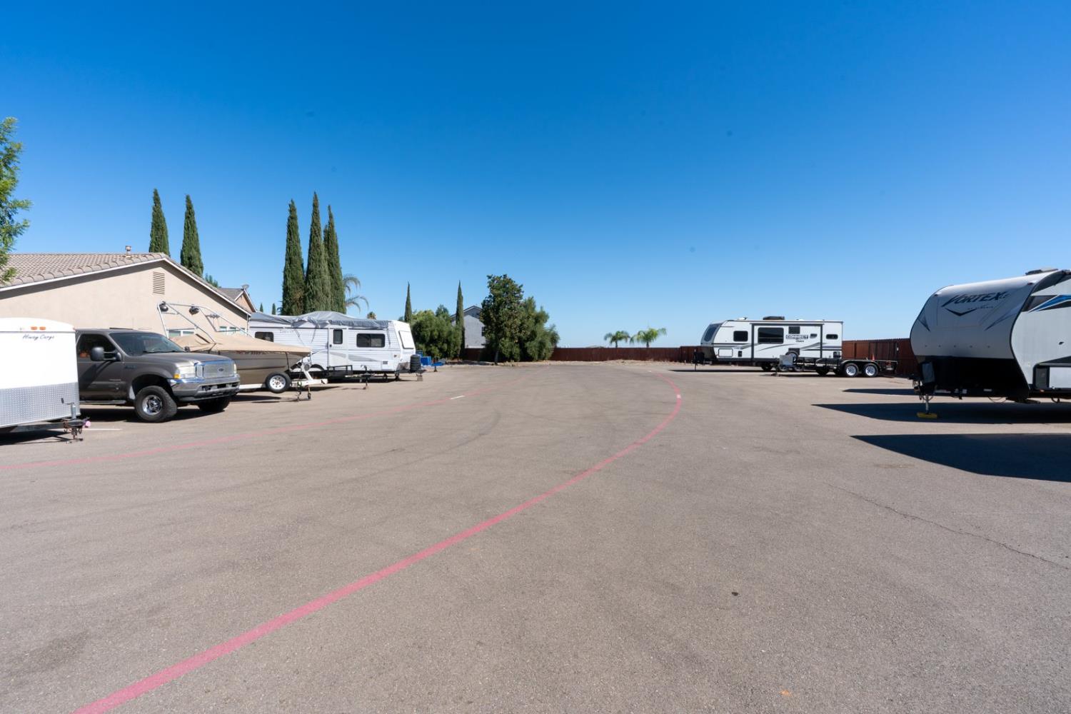 2985 La Vina Circle