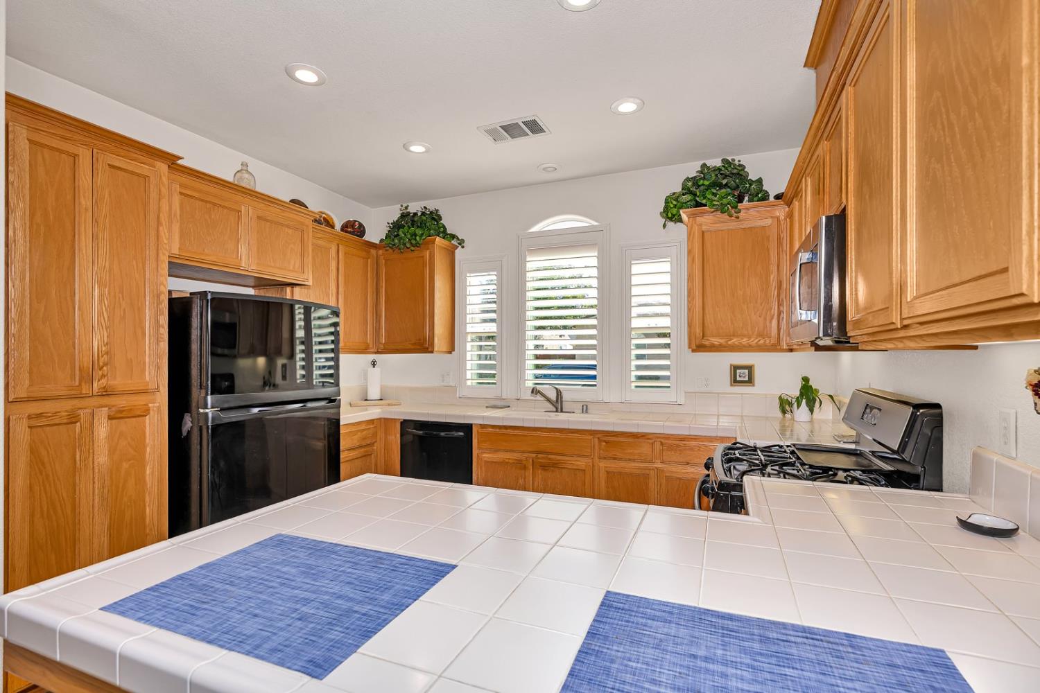 2985 La Vina Circle
