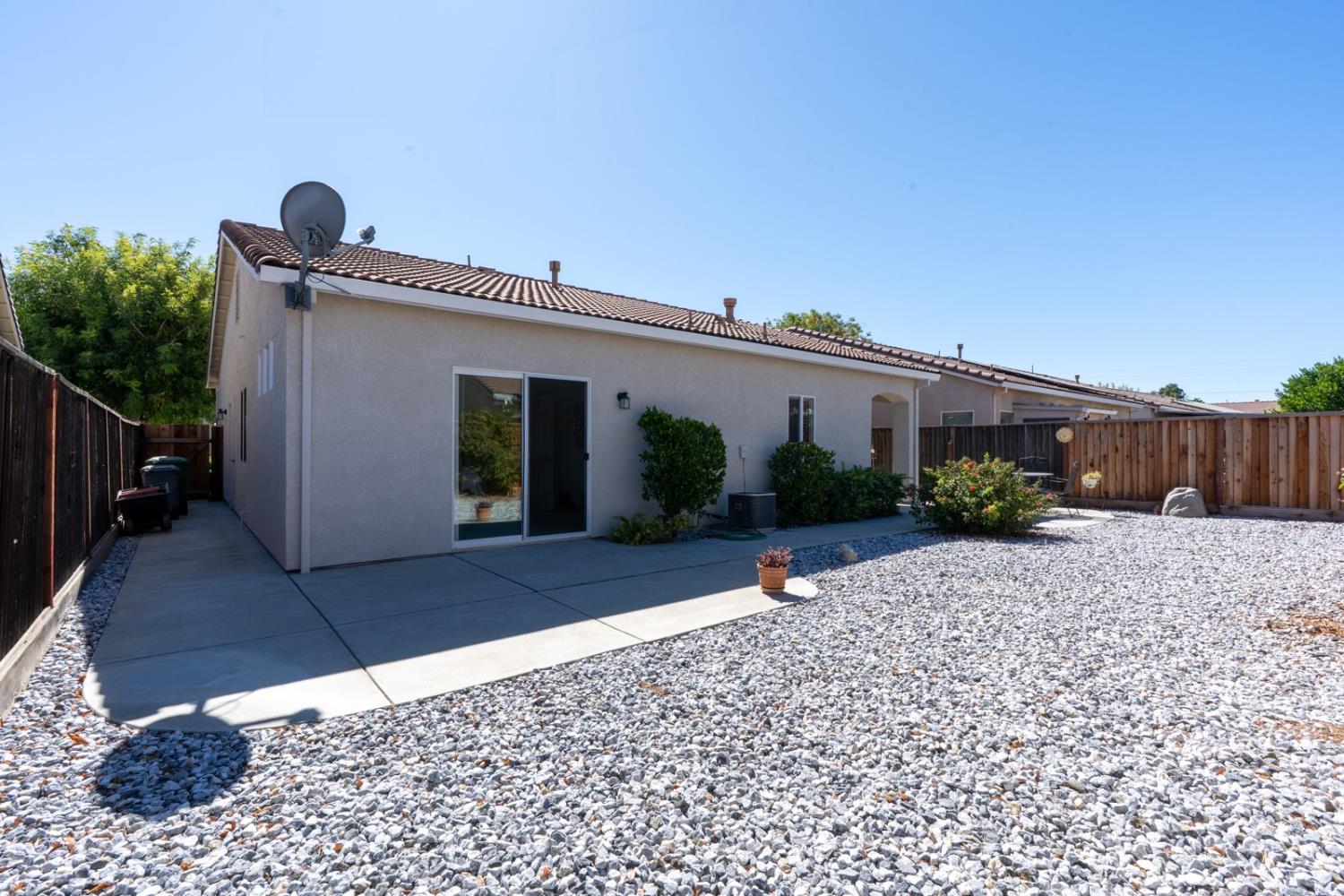 2985 La Vina Circle