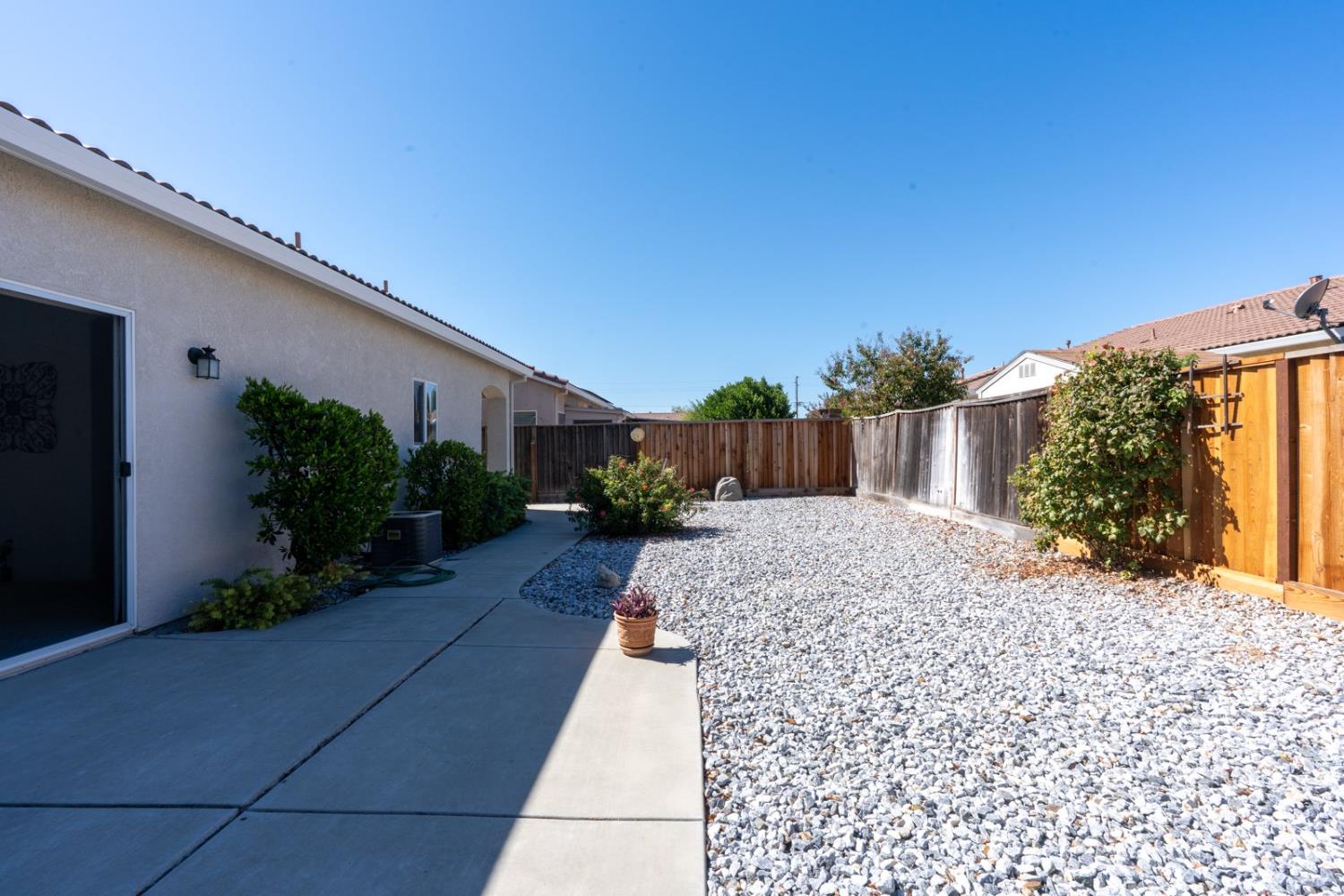 2985 La Vina Circle