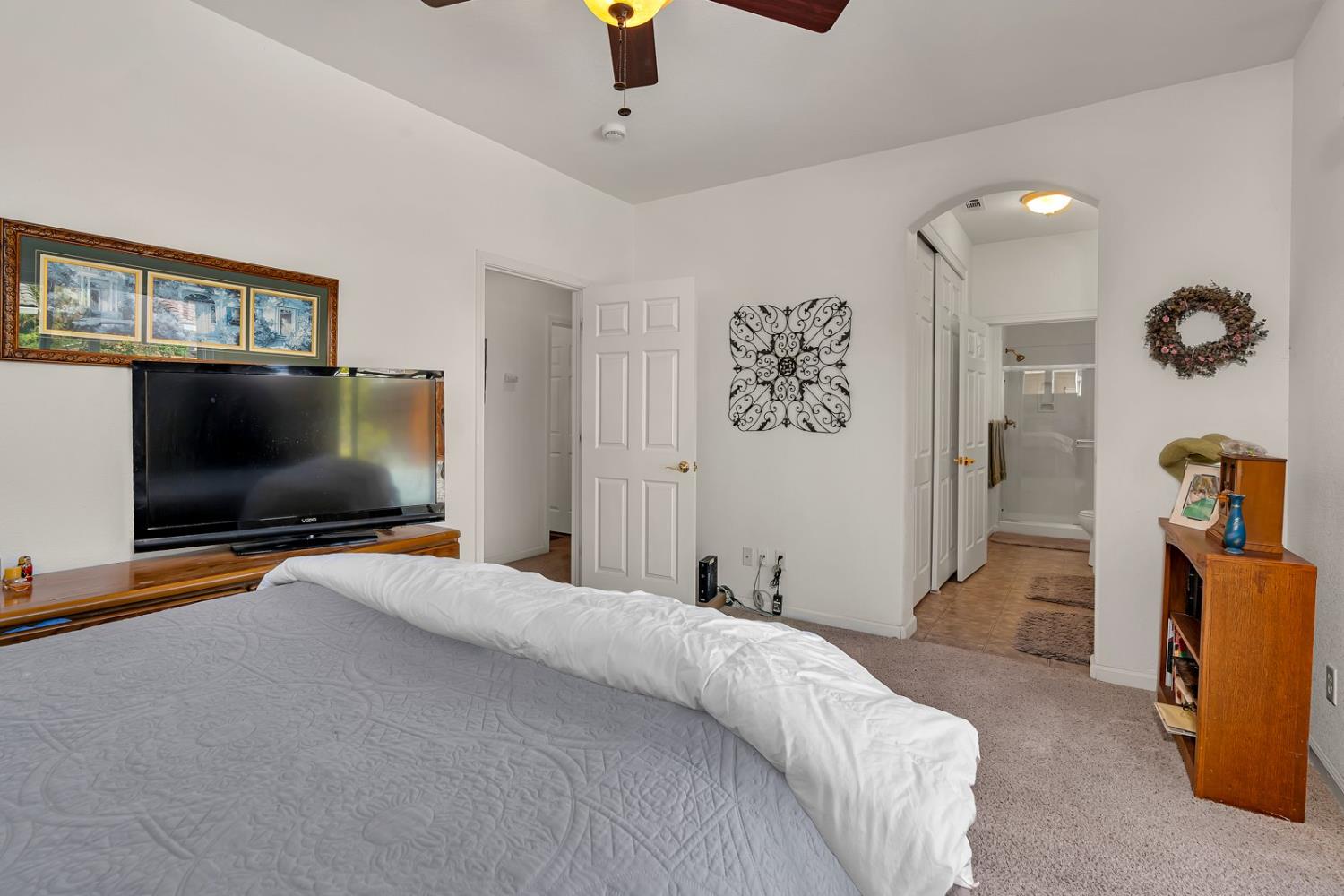 2985 La Vina Circle