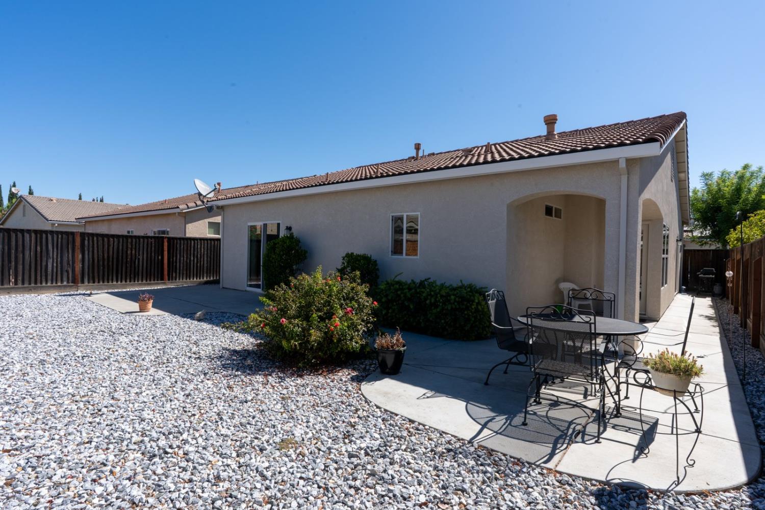 2985 La Vina Circle