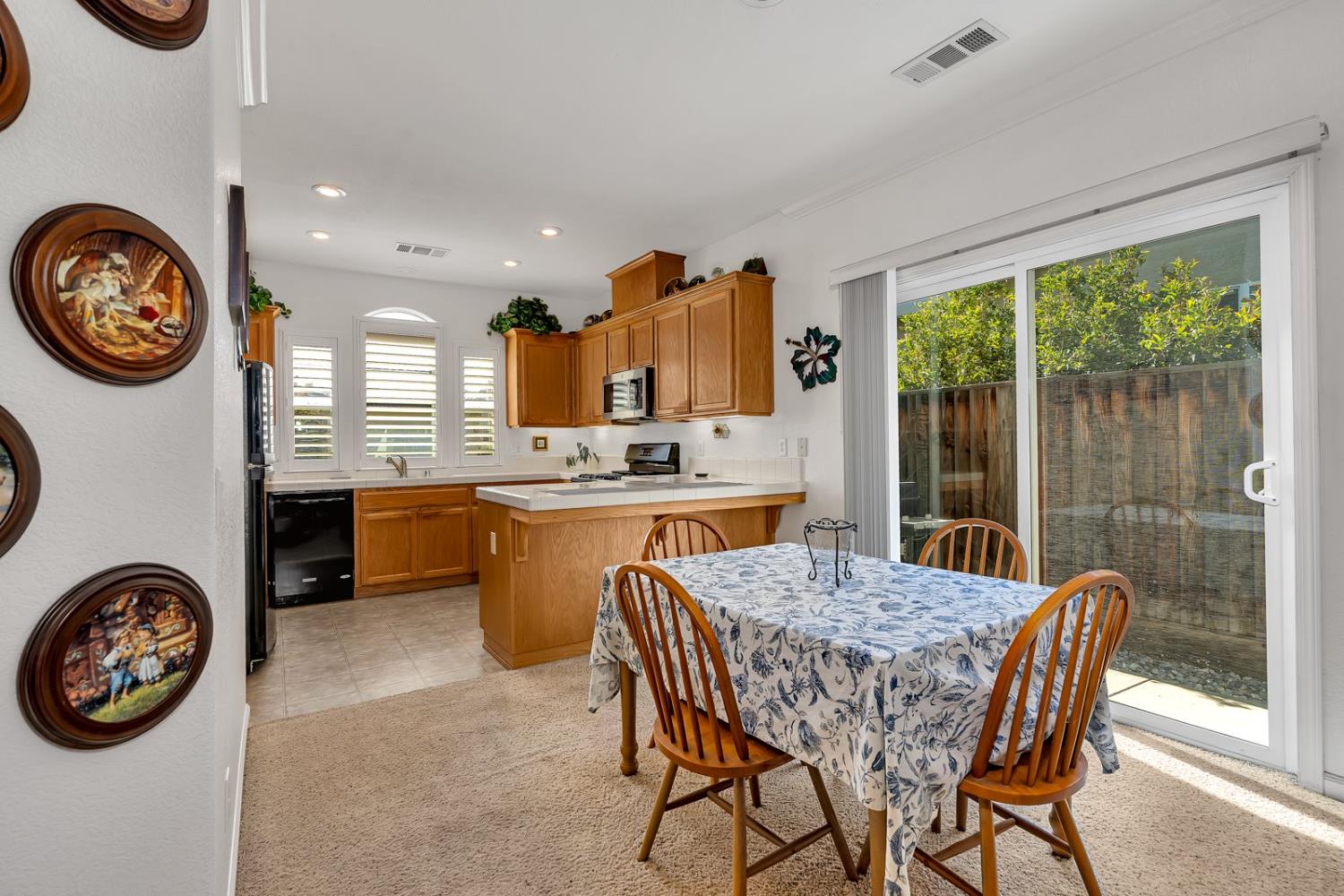 2985 La Vina Circle