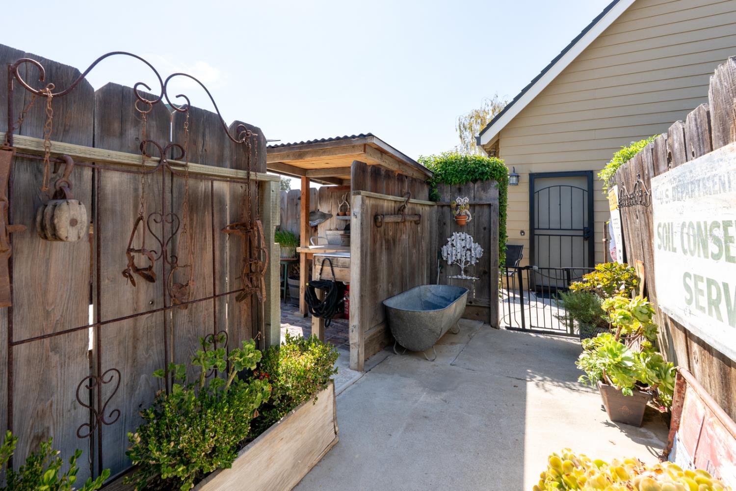 1012 Wilson Road