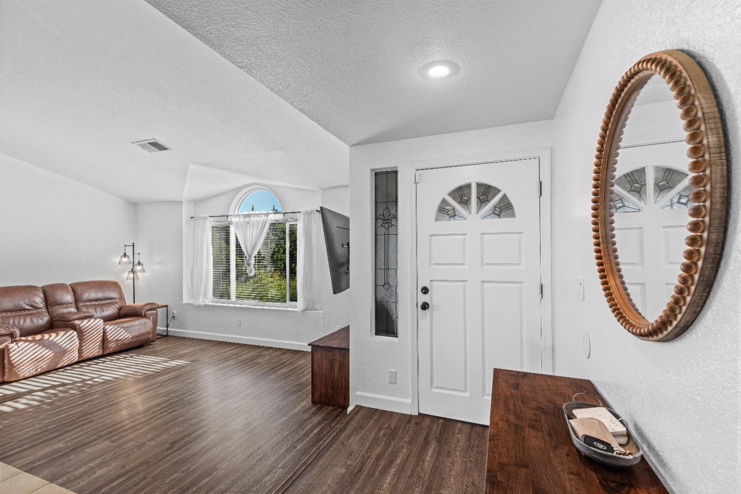 3585 Cabrillo Court