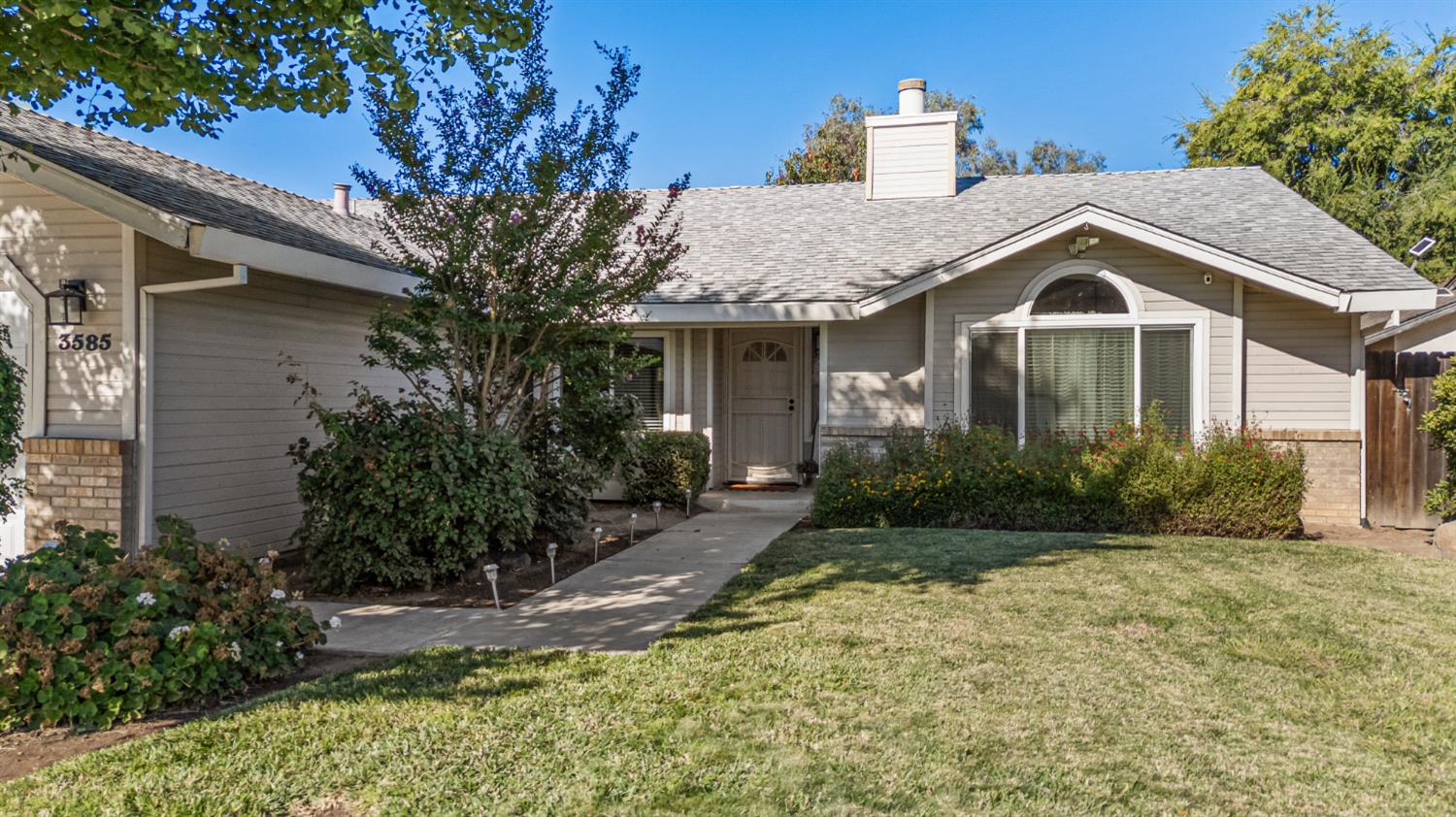 3585 Cabrillo Court