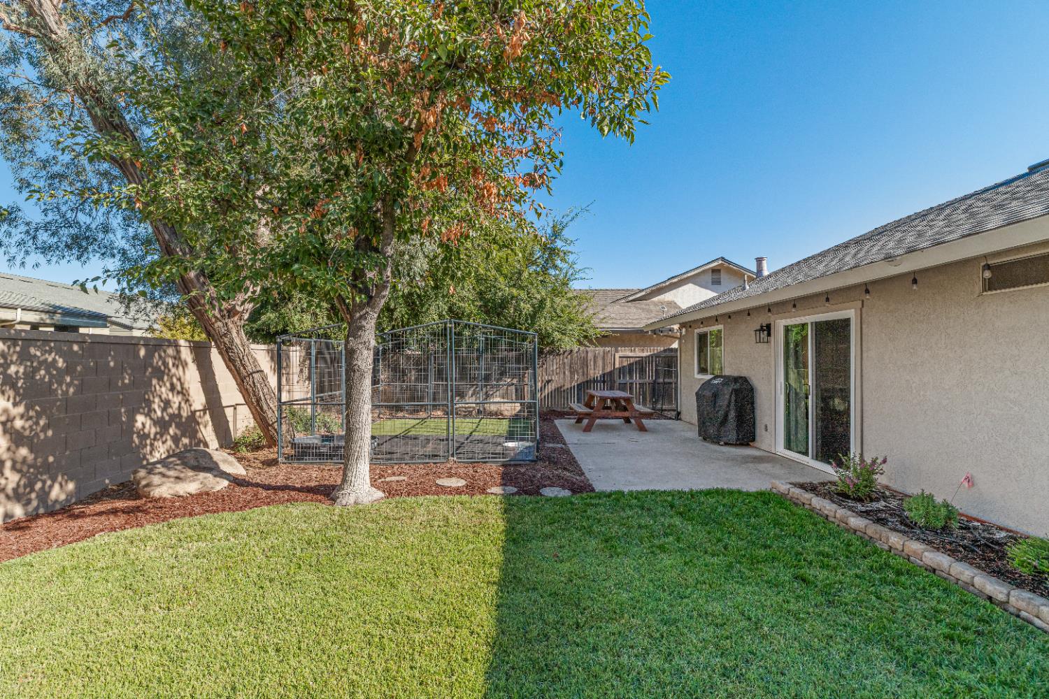 3585 Cabrillo Court