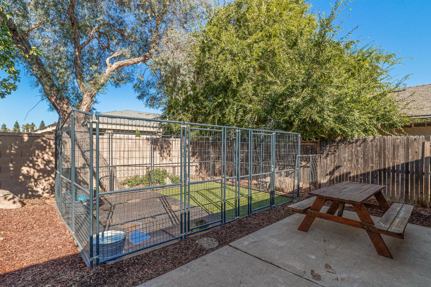 3585 Cabrillo Court