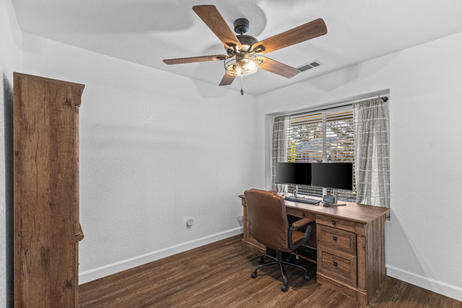 3585 Cabrillo Court