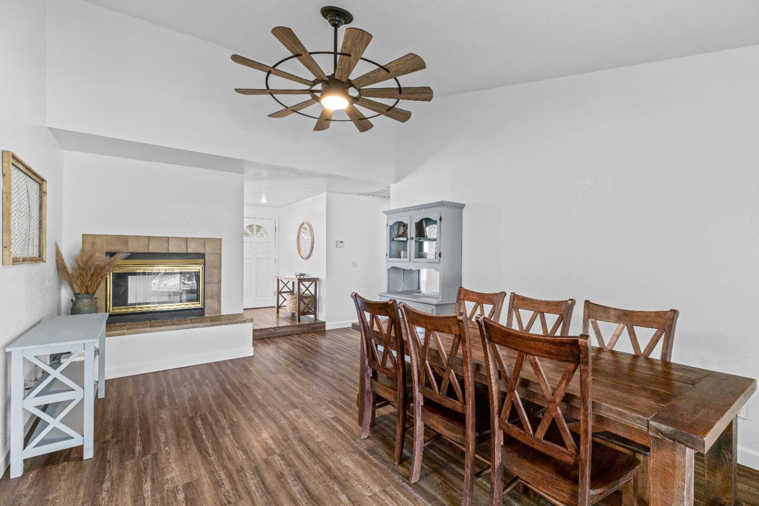 3585 Cabrillo Court
