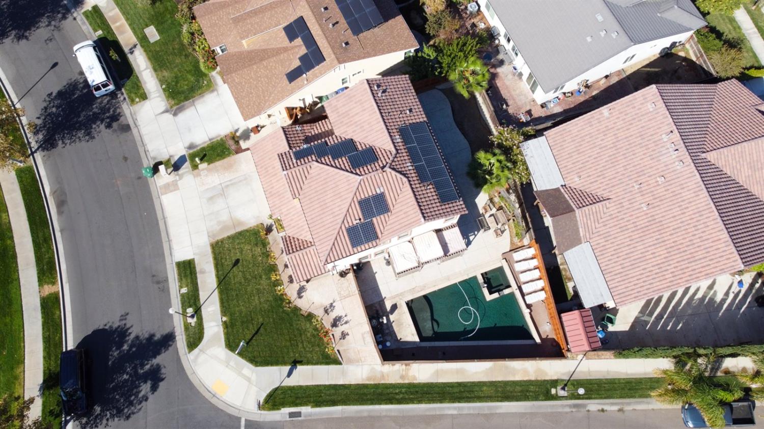 2490 N Fallbrook Drive