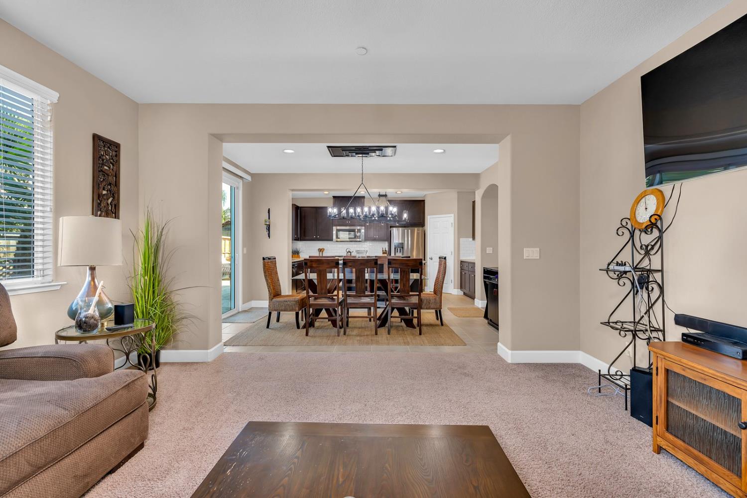 2490 N Fallbrook Drive