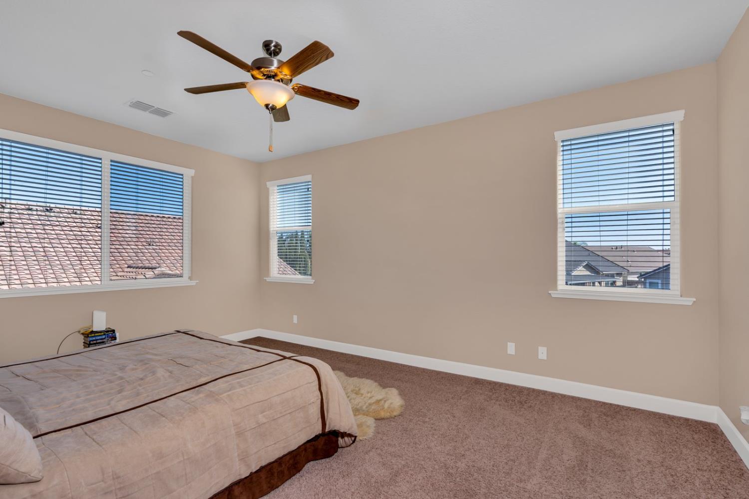2490 N Fallbrook Drive