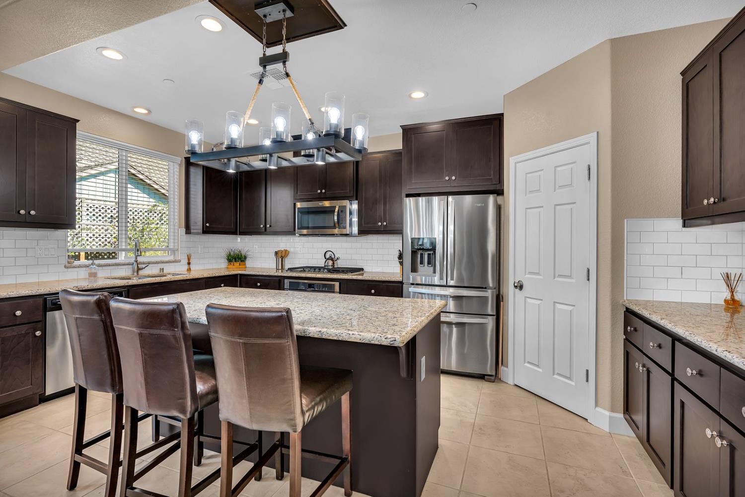 2490 N Fallbrook Drive