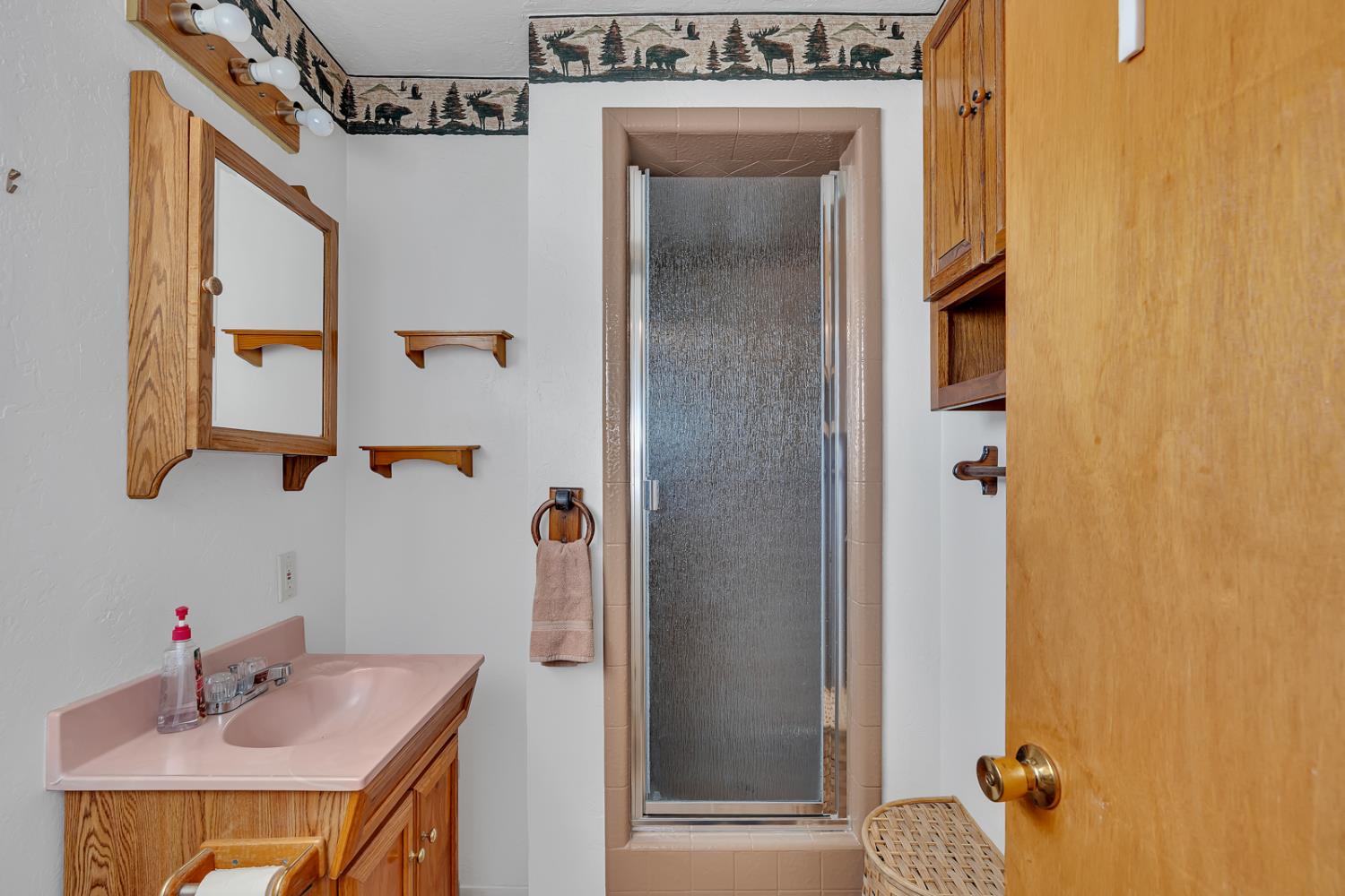 1309 Center Avenue