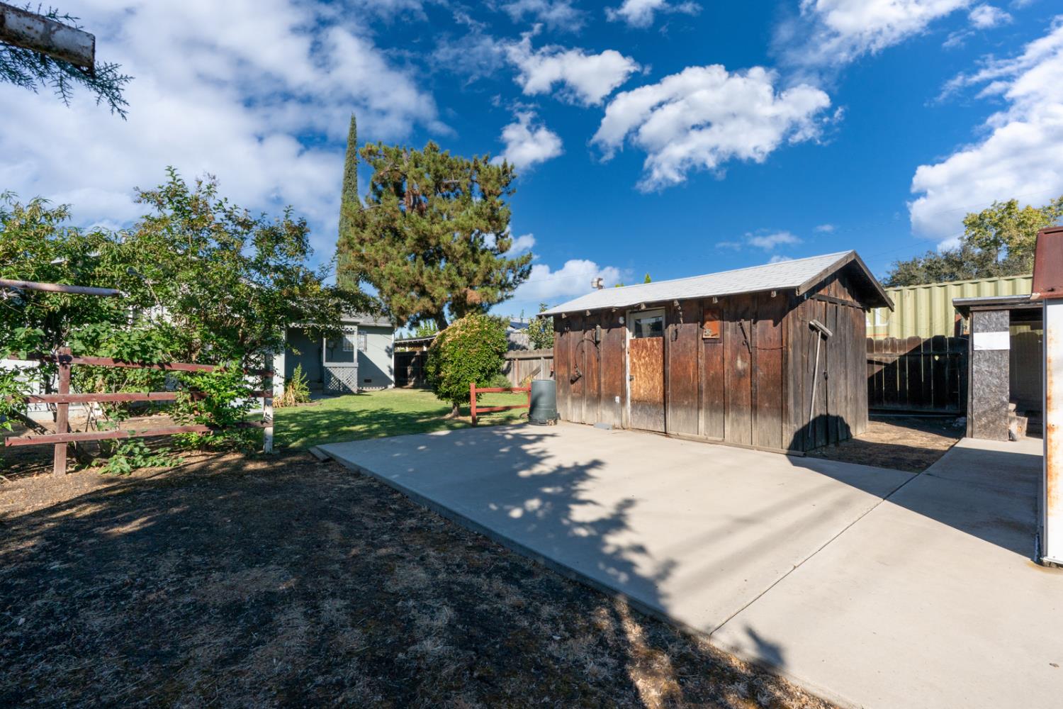 1309 Center Avenue