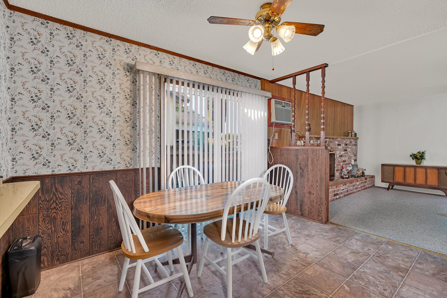 1309 Center Avenue