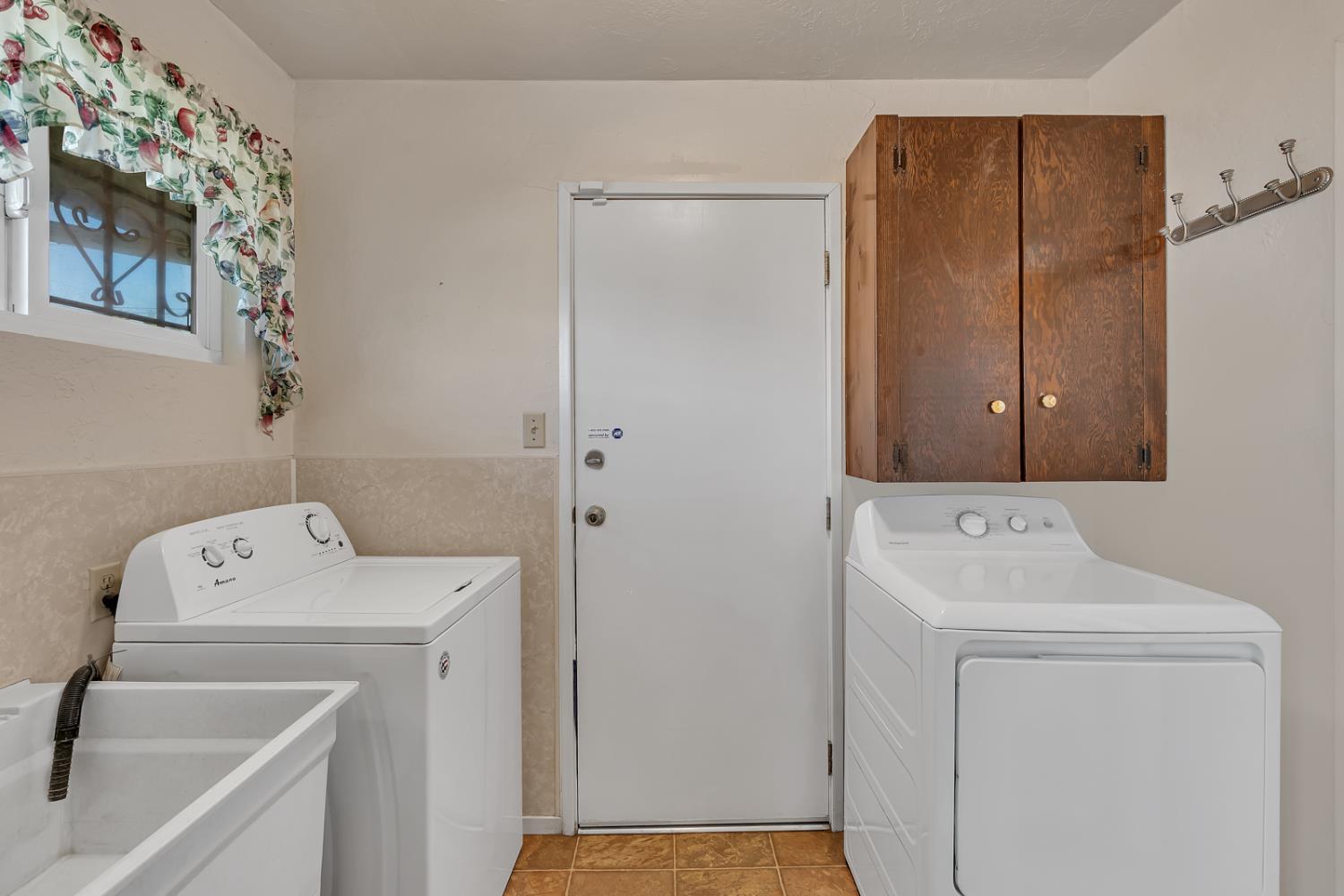 1309 Center Avenue