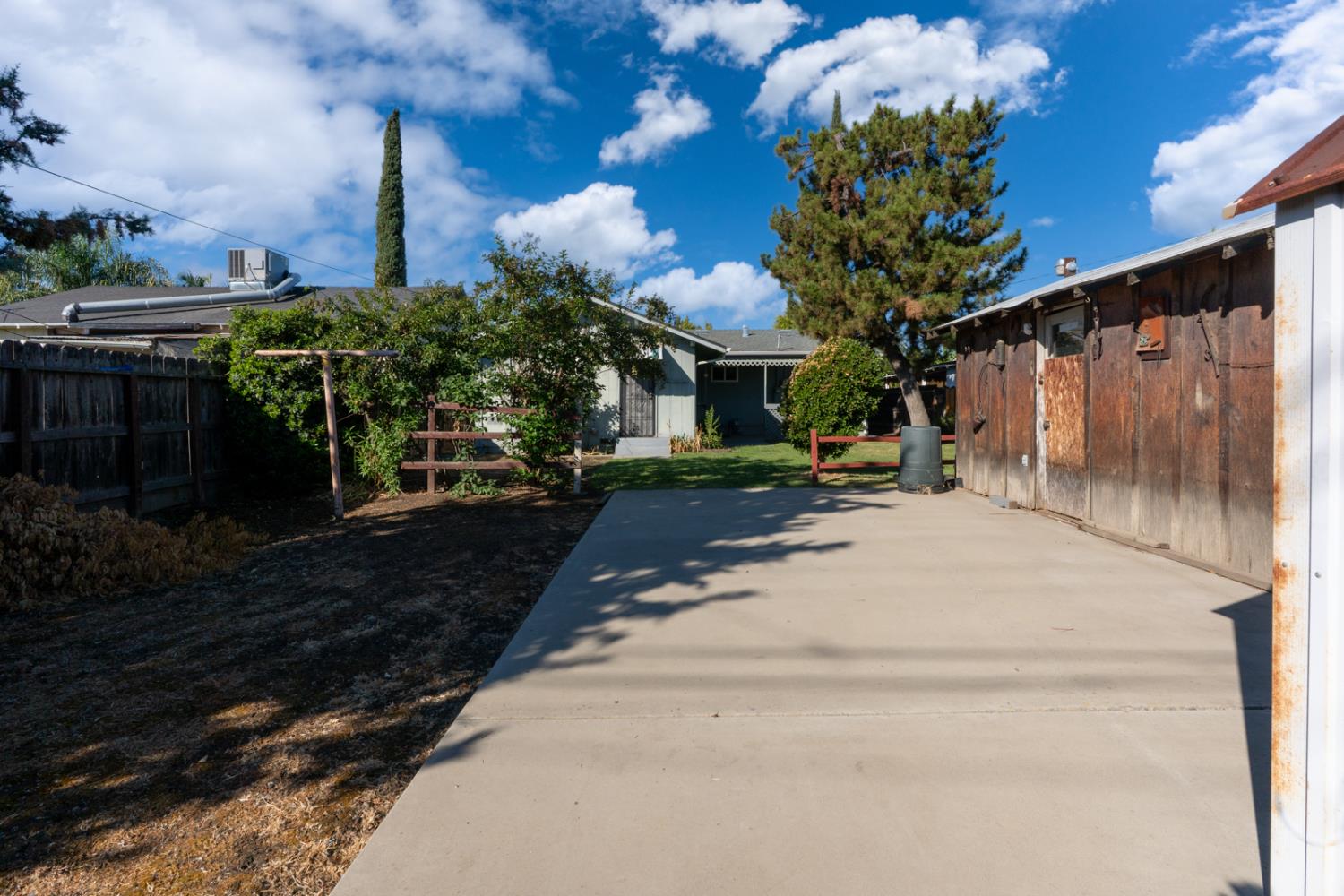 1309 Center Avenue