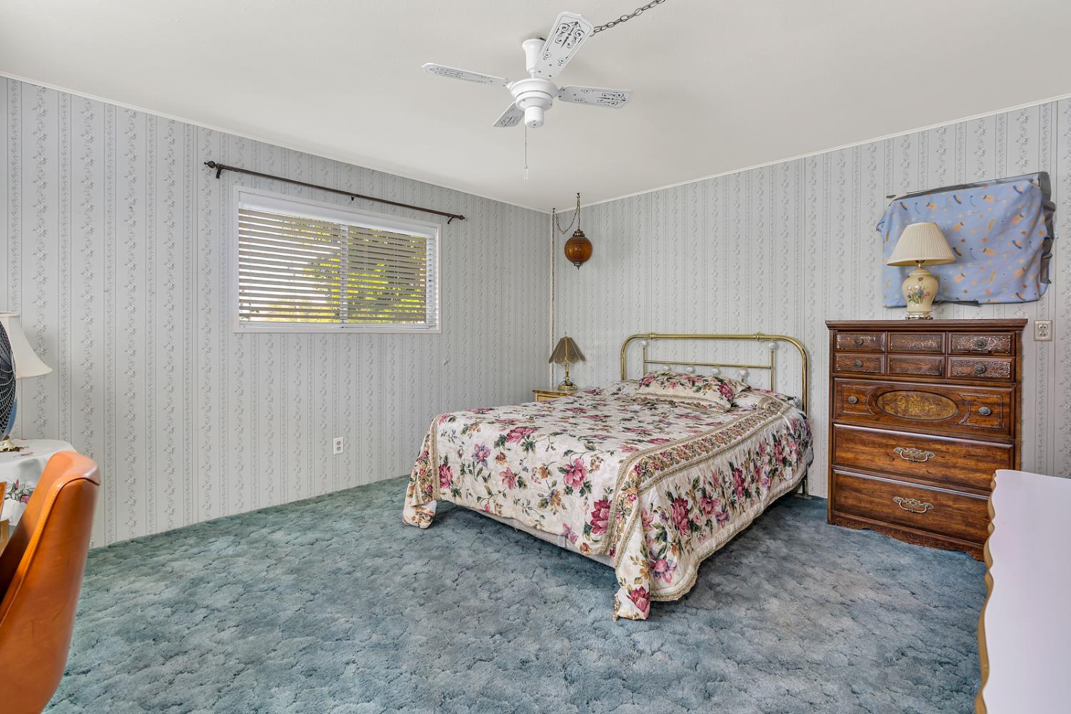 1309 Center Avenue