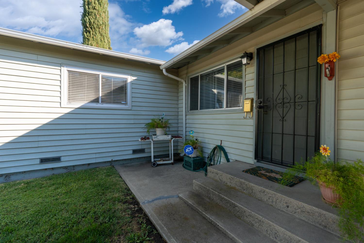 1309 Center Avenue