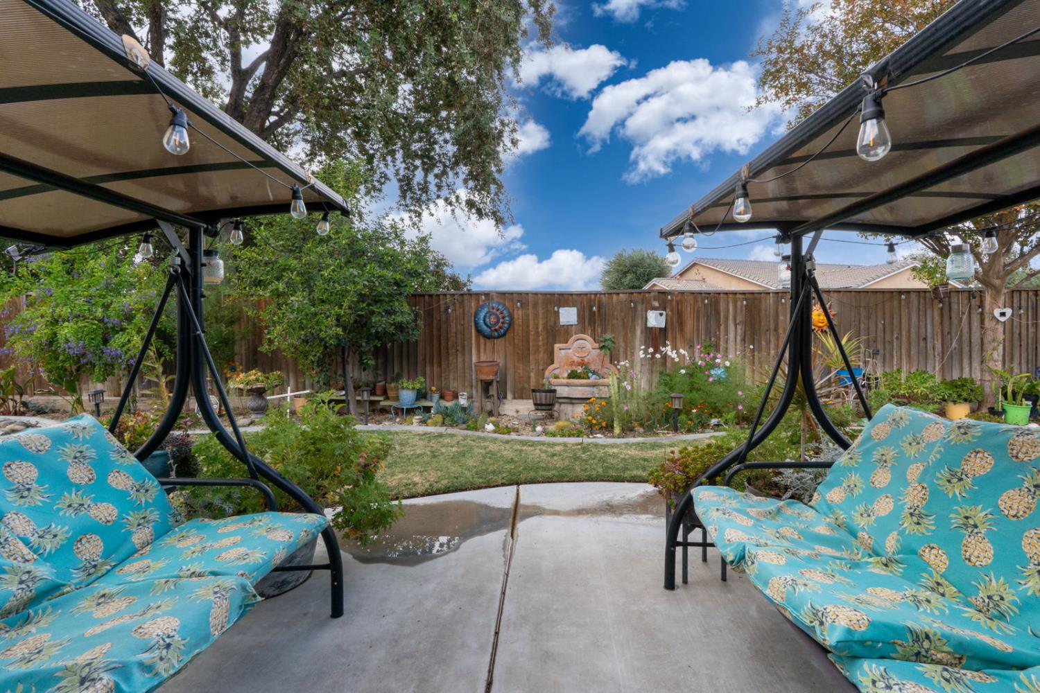 805 El Tesoro Lane