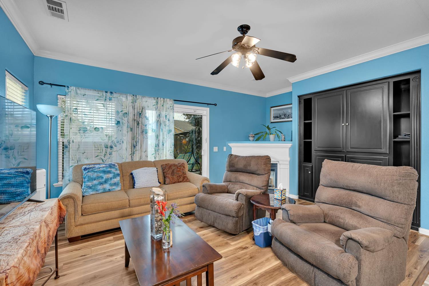 805 El Tesoro Lane