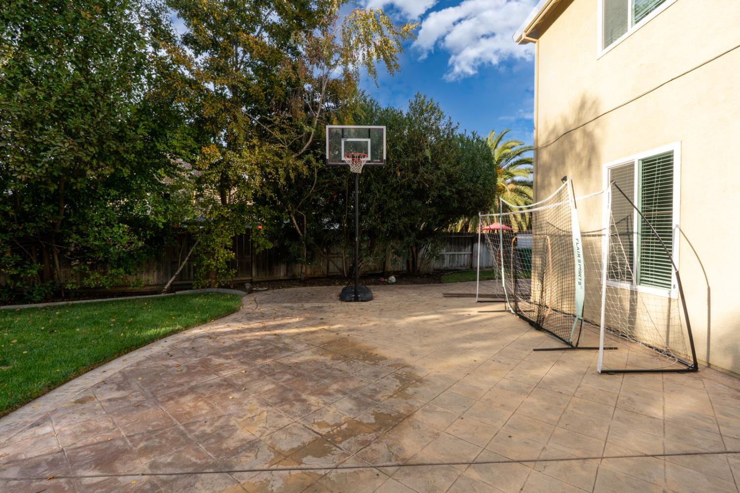 1665 Aster Court