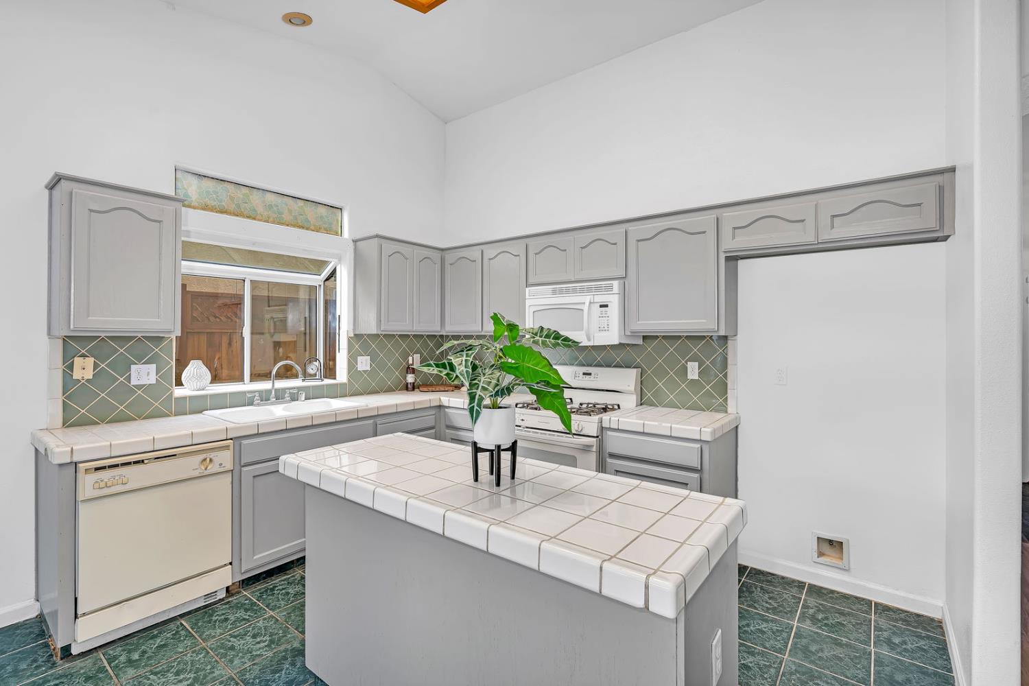 2551 Canvasback Drive