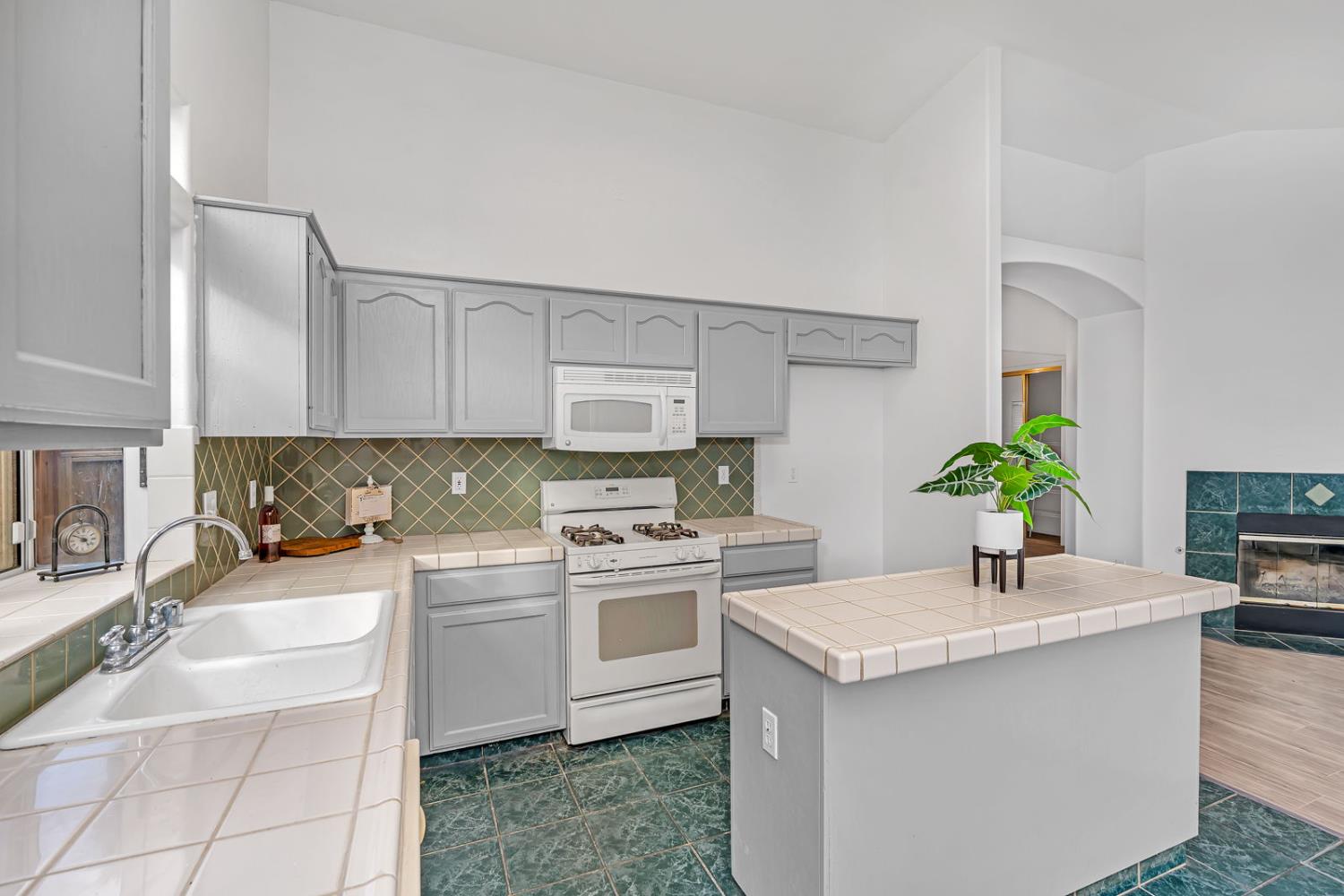 2551 Canvasback Drive
