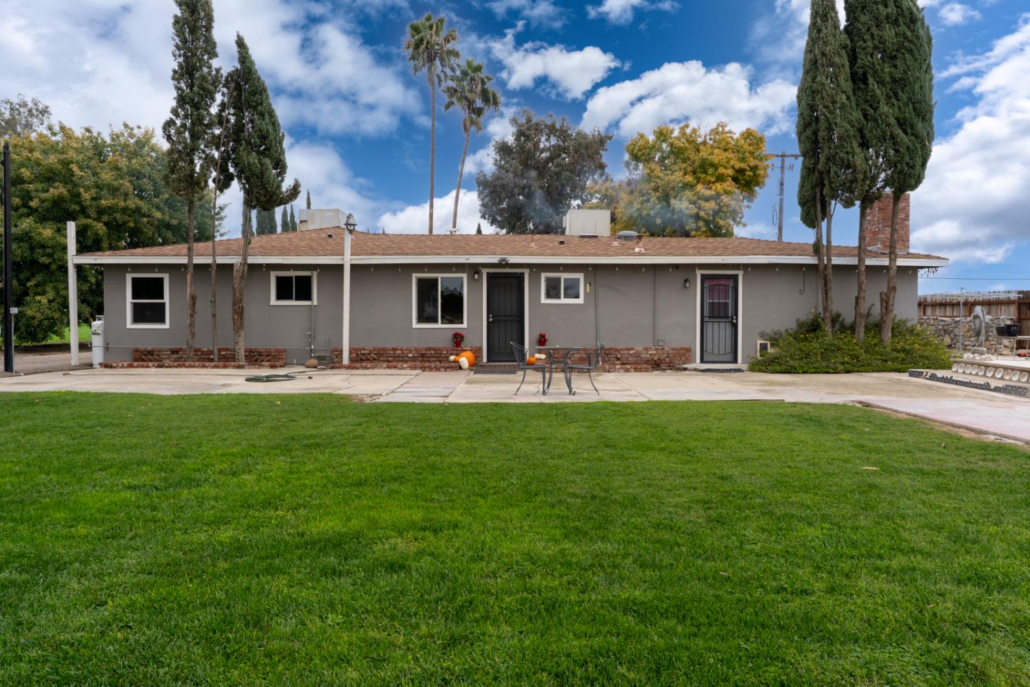 2525 E Pacheco Boulevard