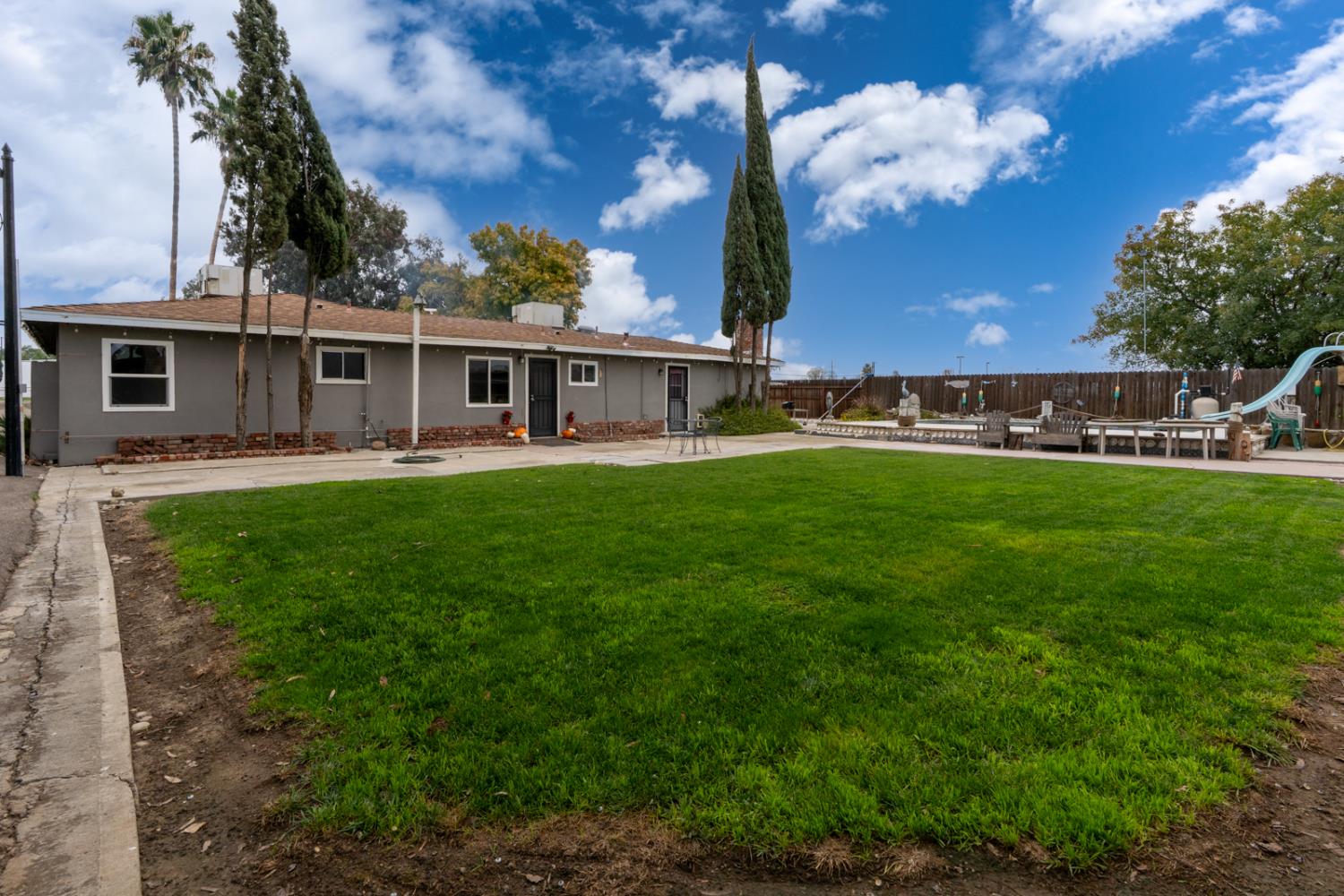 2525 E Pacheco Boulevard