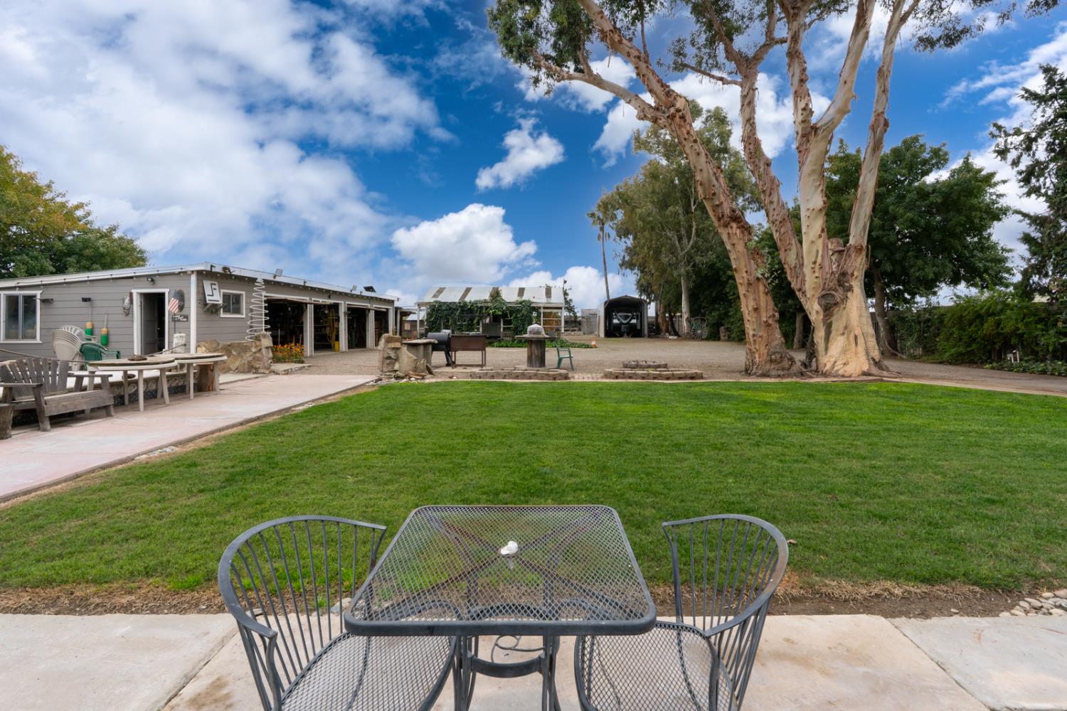 2525 E Pacheco Boulevard