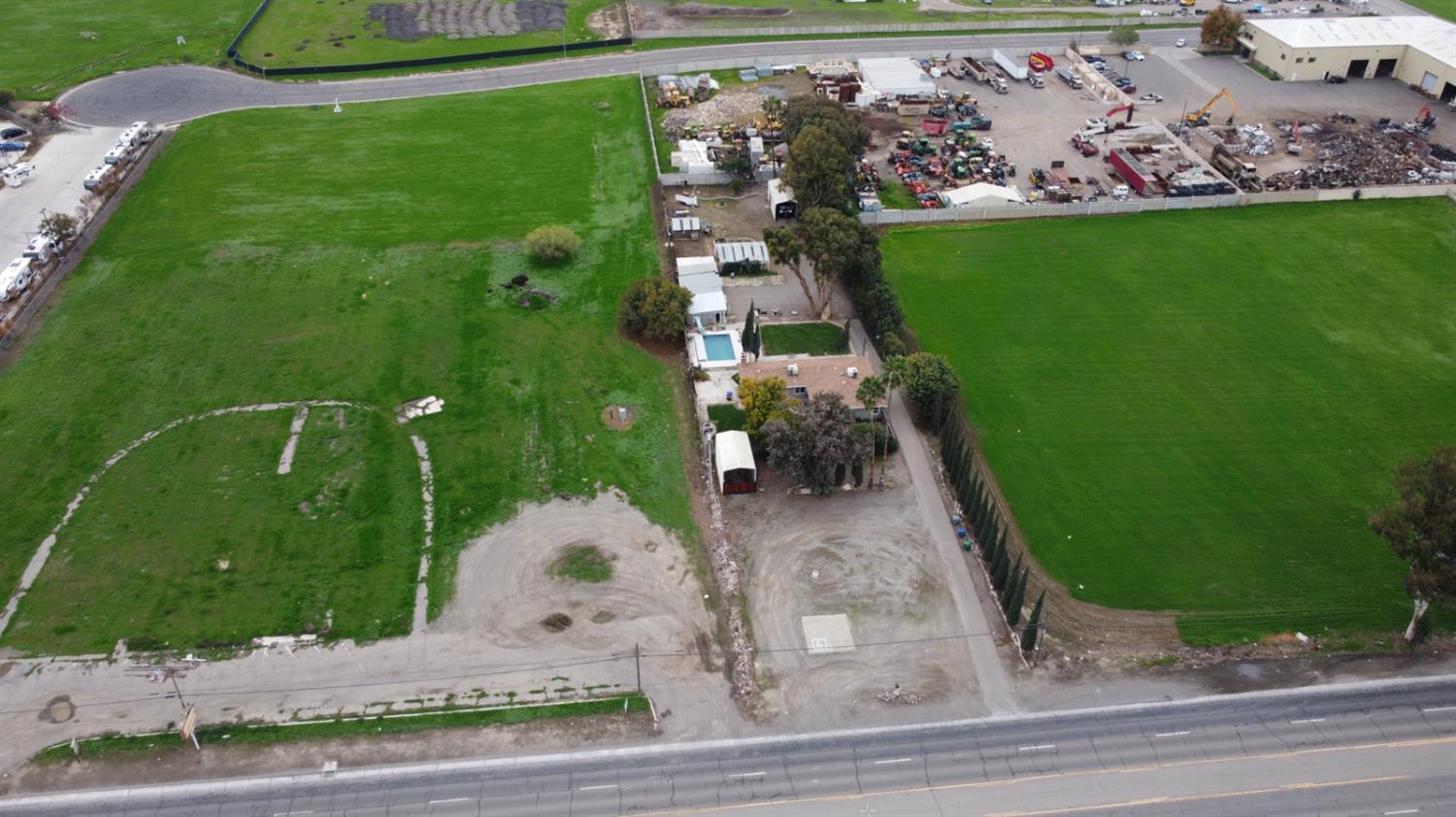 2525 E Pacheco Boulevard