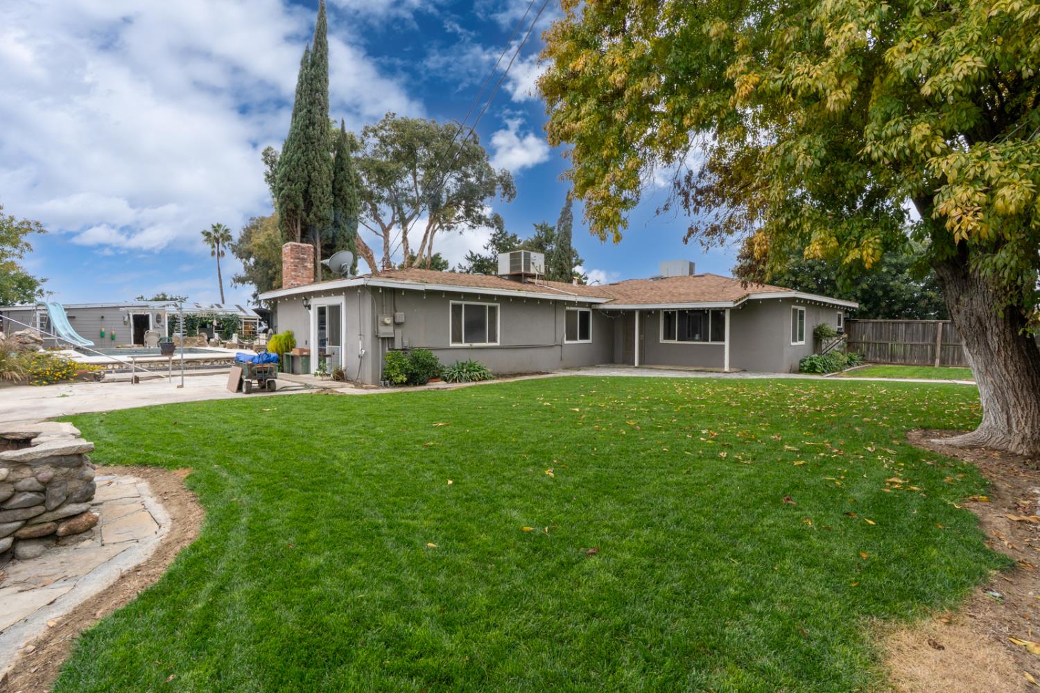 2525 E Pacheco Boulevard