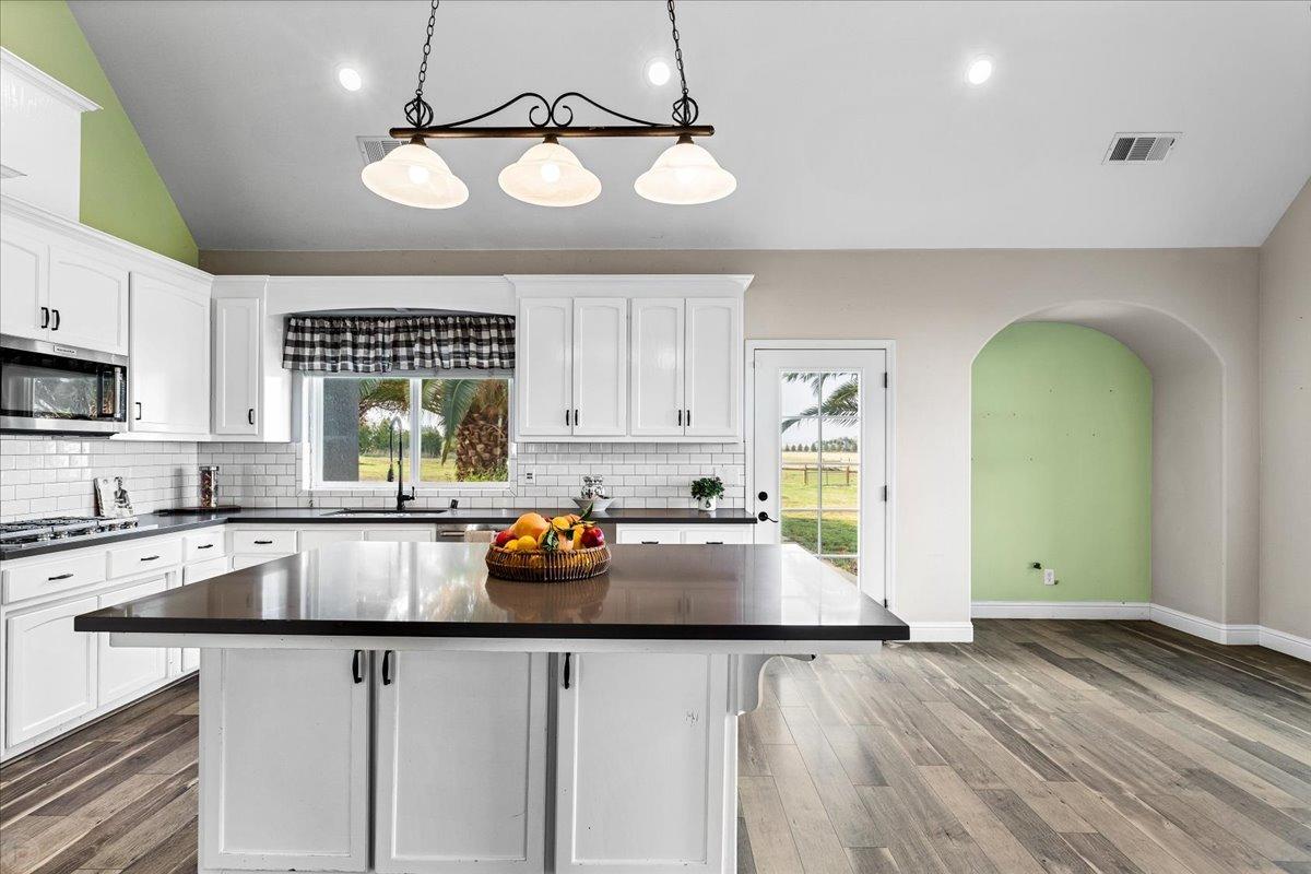 22090 Arburua Road