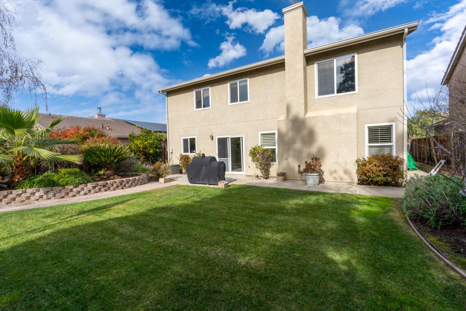 2564 Glenview Drive