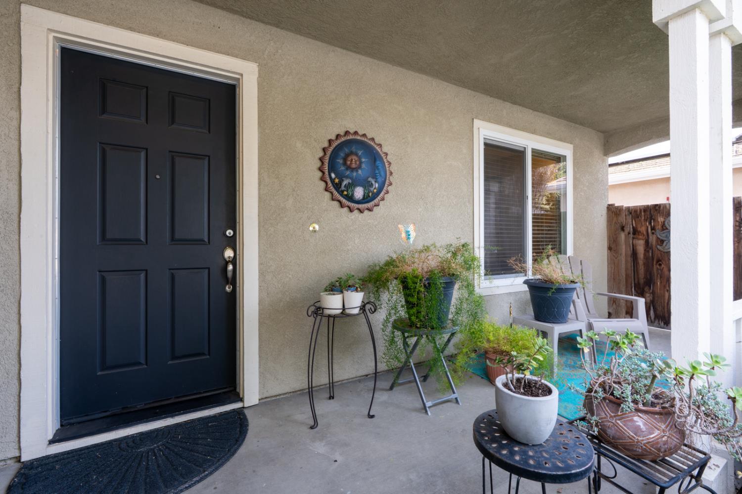 2564 Glenview Drive