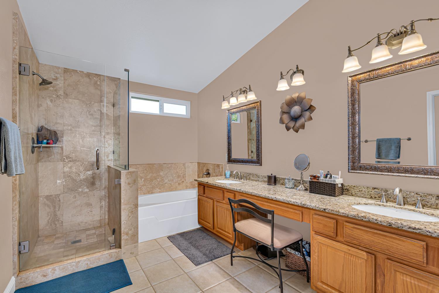 2564 Glenview Drive
