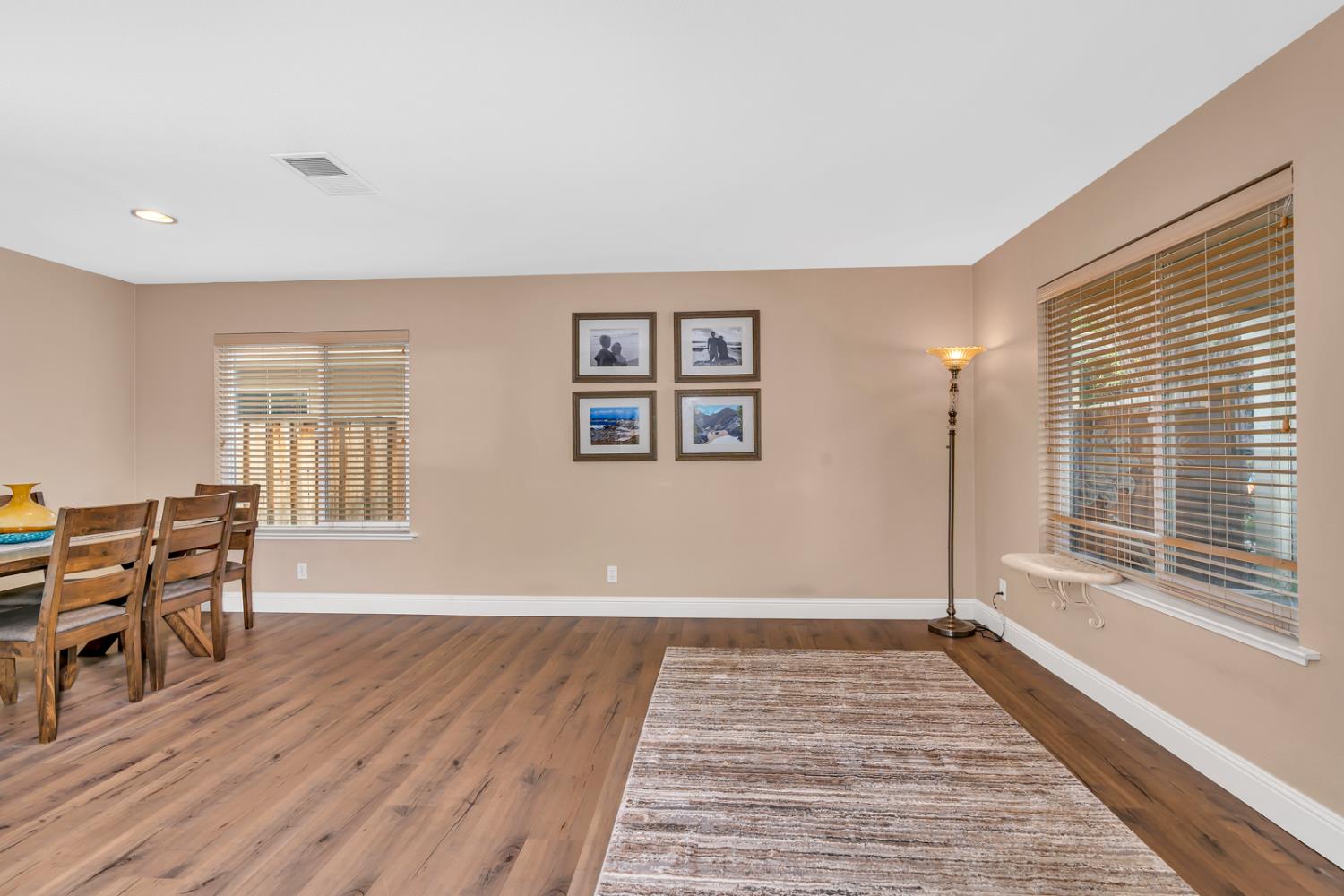 2564 Glenview Drive