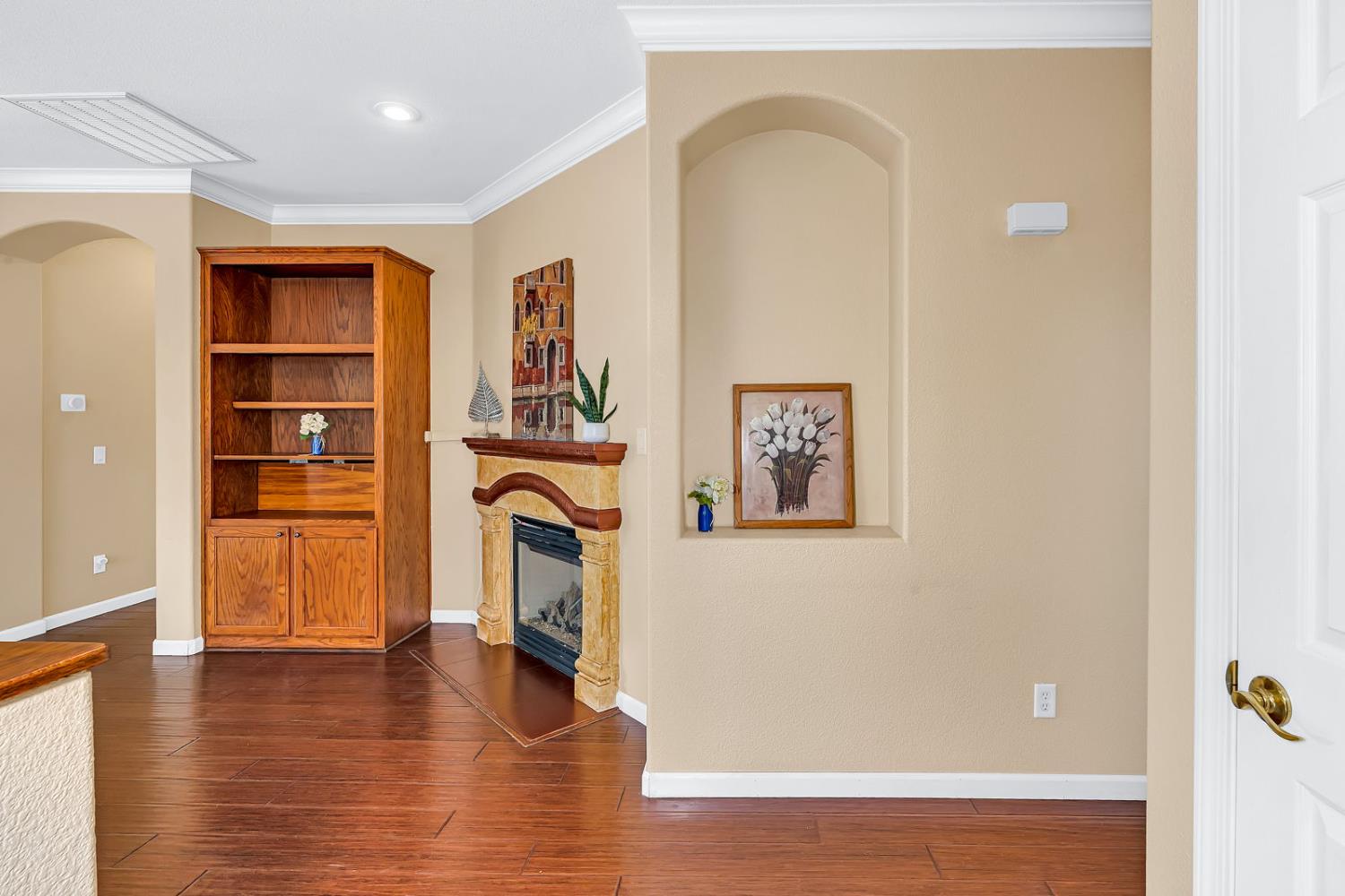 824 El Tesoro Lane