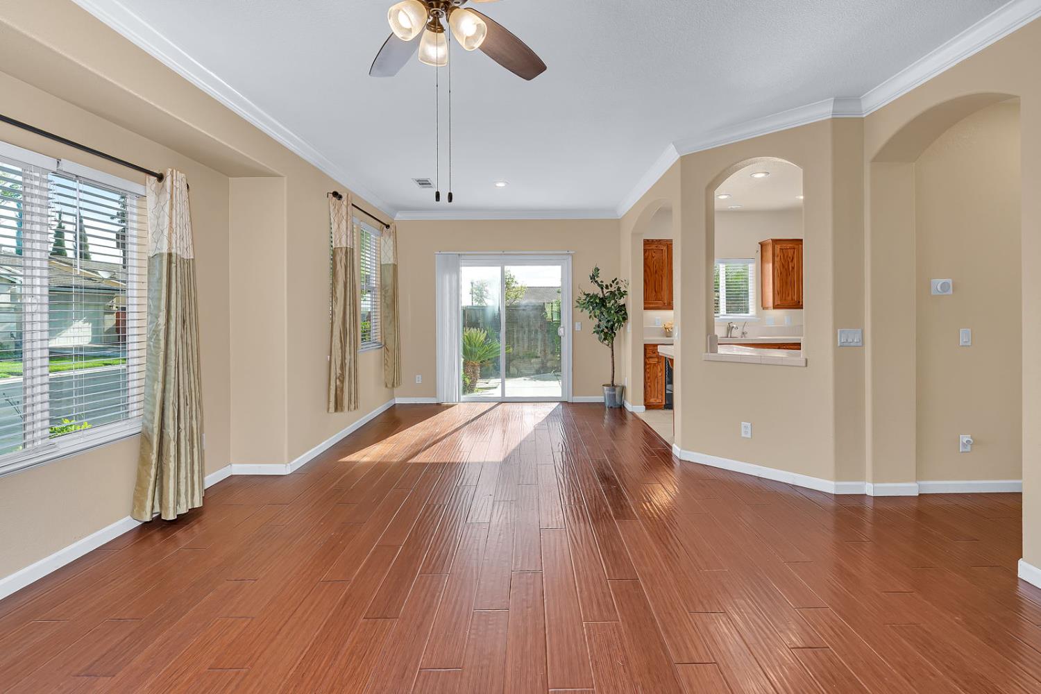 824 El Tesoro Lane